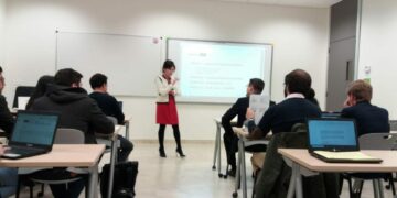 Nuria Encinar Arroyo - Dra. Derecho 18